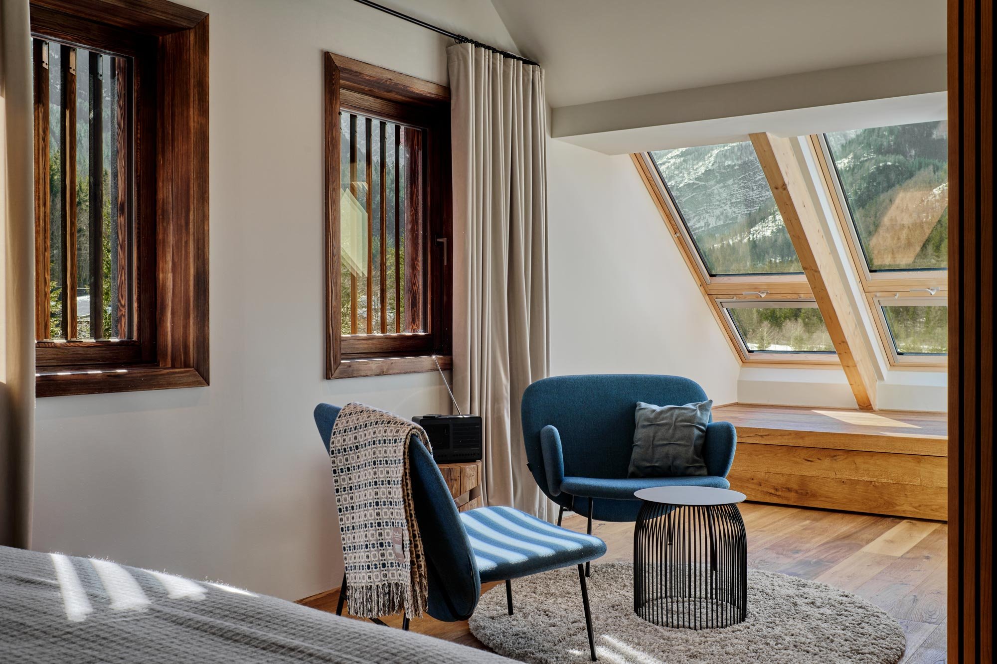 Guest room overlooking the mountains at Milka