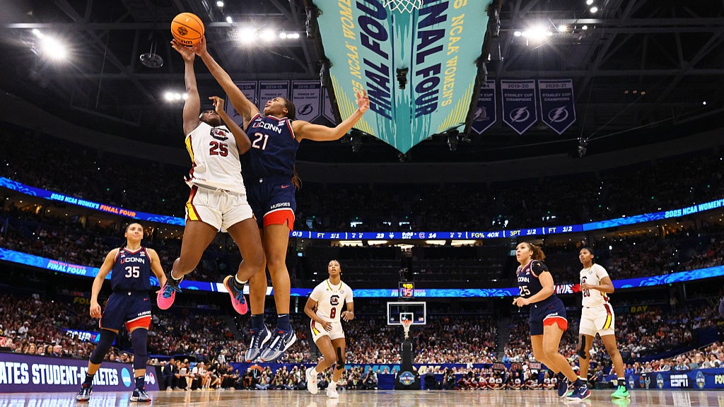 Rivals UConn & South Carolina fan the Final Four flames post thumbnail