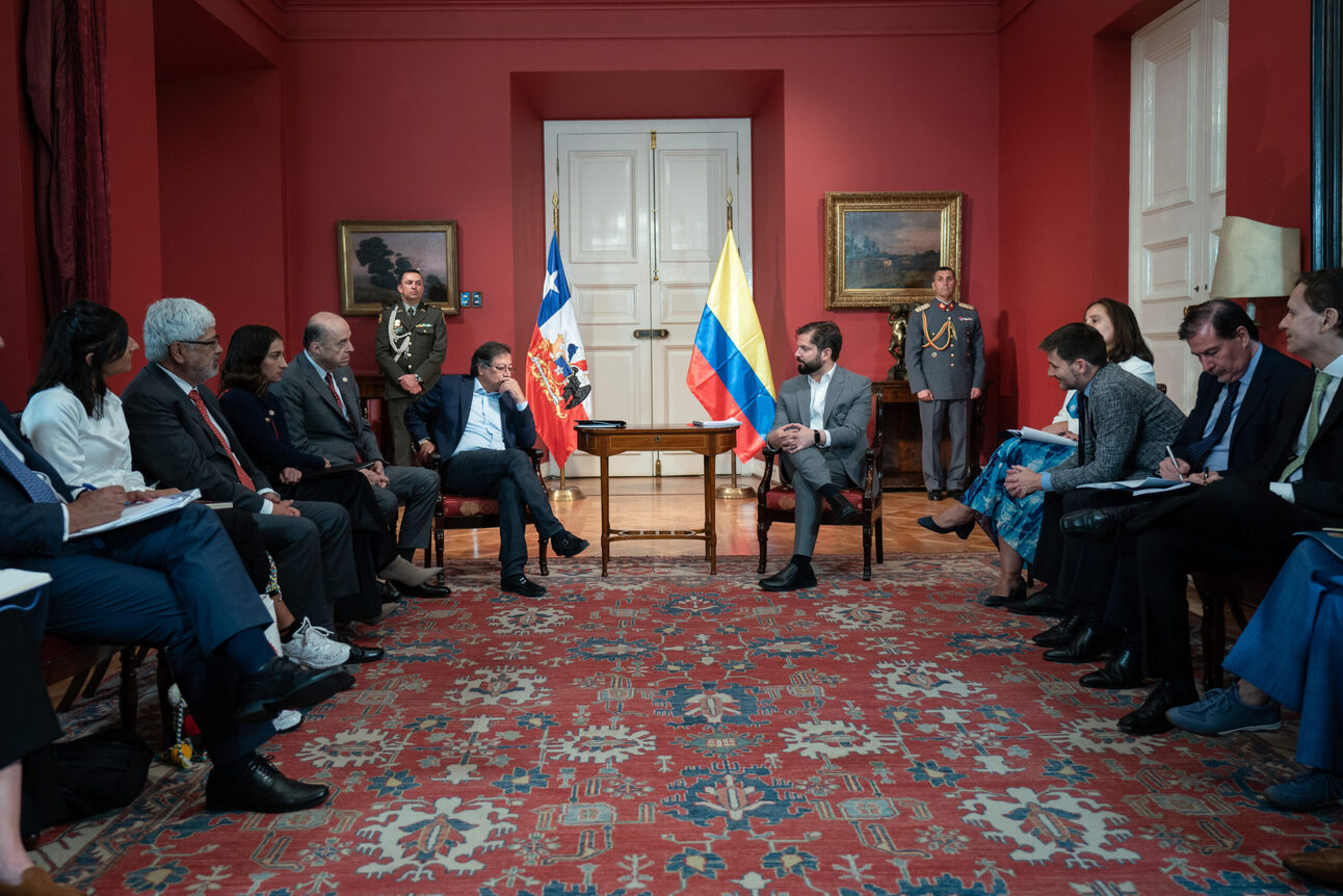 🤯 Bukele fights inflation; Colombia fights Chile