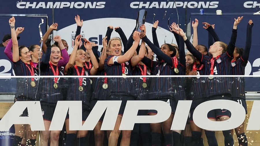 USWNT tops Colombia to lift 8th SheBelieves Cup trophy post thumbnail