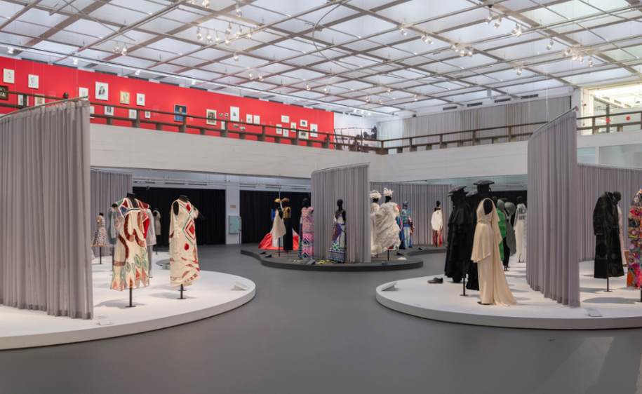Around & ART | Trilha Práticas em Moda