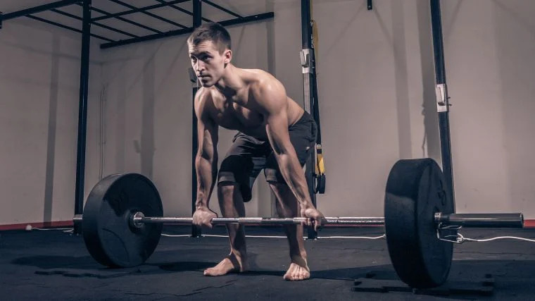 🏋️‍♂️ should you deadlift barefoot? 