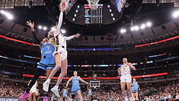 Indiana takes tech-heavy clash in Chicago post thumbnail