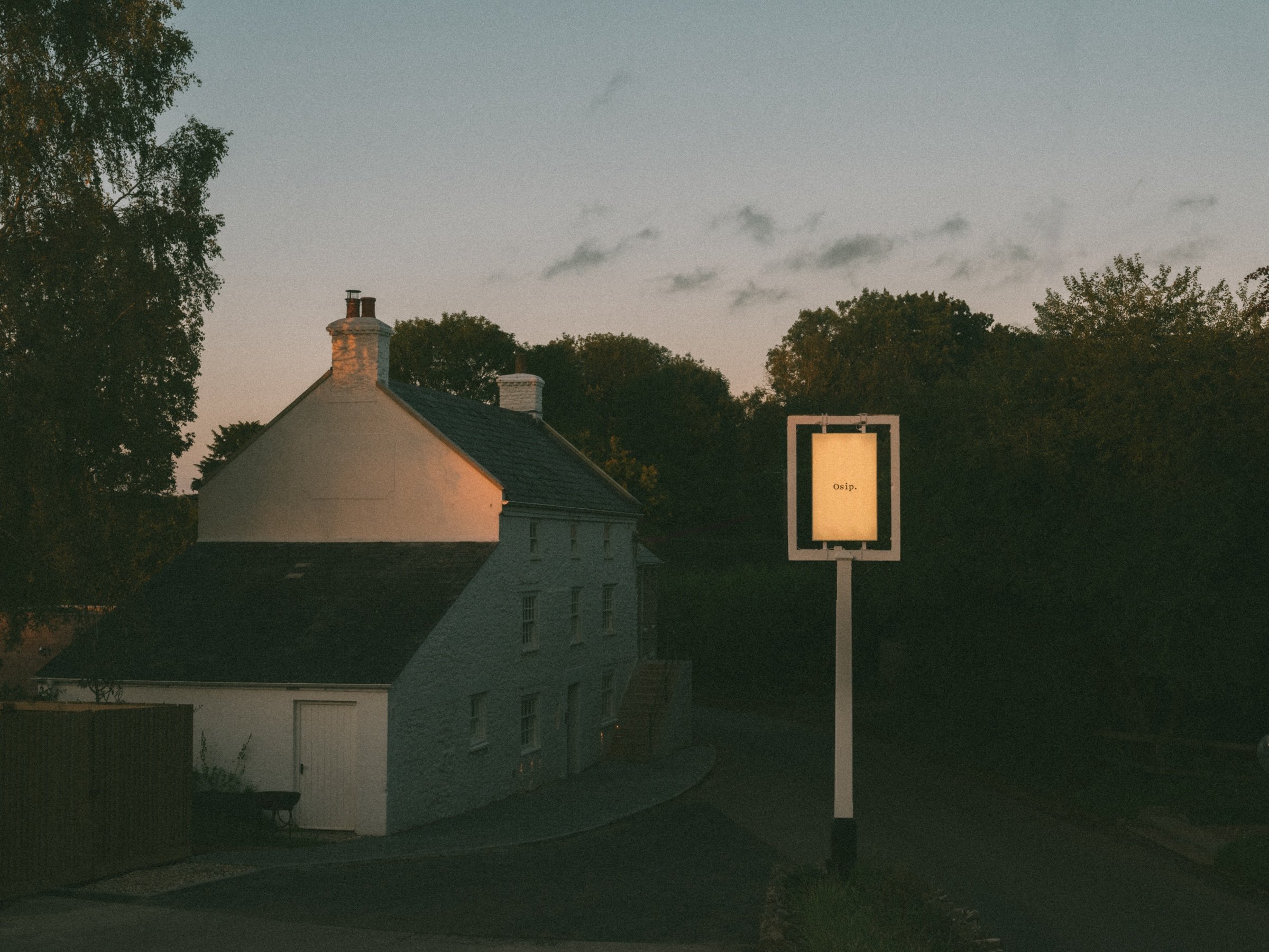 Osip coaching inn at dusk