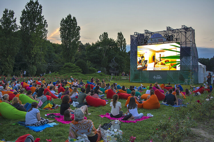 ⚓ Movies in the Park