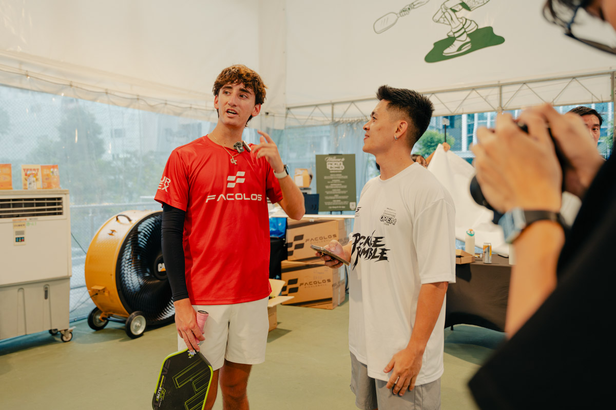 Gabe asking Aazon how much was his haircut (Aazon played quite well in the Ang vs Tardio brothers game btw)