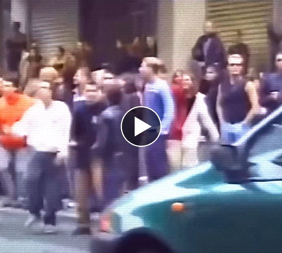 Ravers outside Frankfurt’s Omen Club at its 1998 closing party (play video)