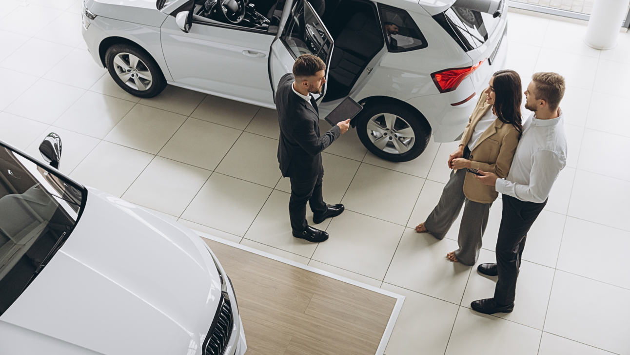 Auto lenders stretch to qualify more buyers as car prices stay high