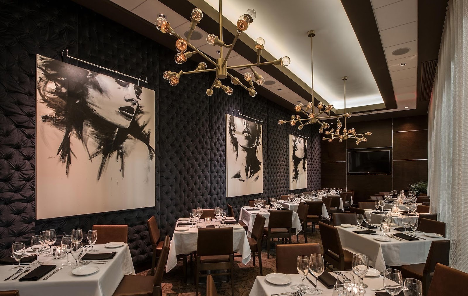 Business dinner private dining room in Naples