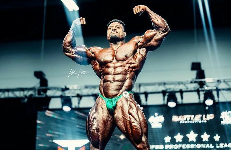 💪 Beef Up Your Lats With These 10 Dumbbell Exercises