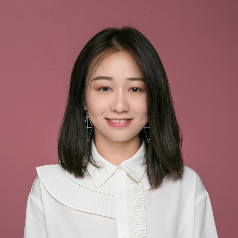 Head-shot of Product Designer Lia Yue