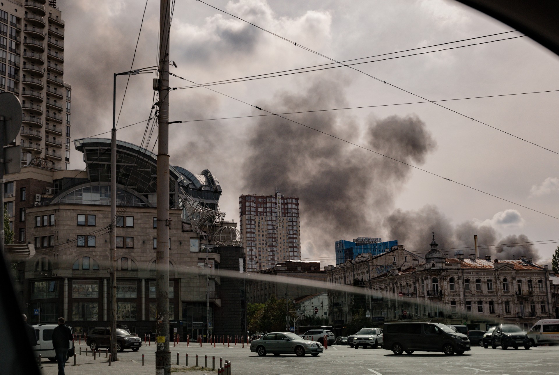 24 hours under fire in Kyiv