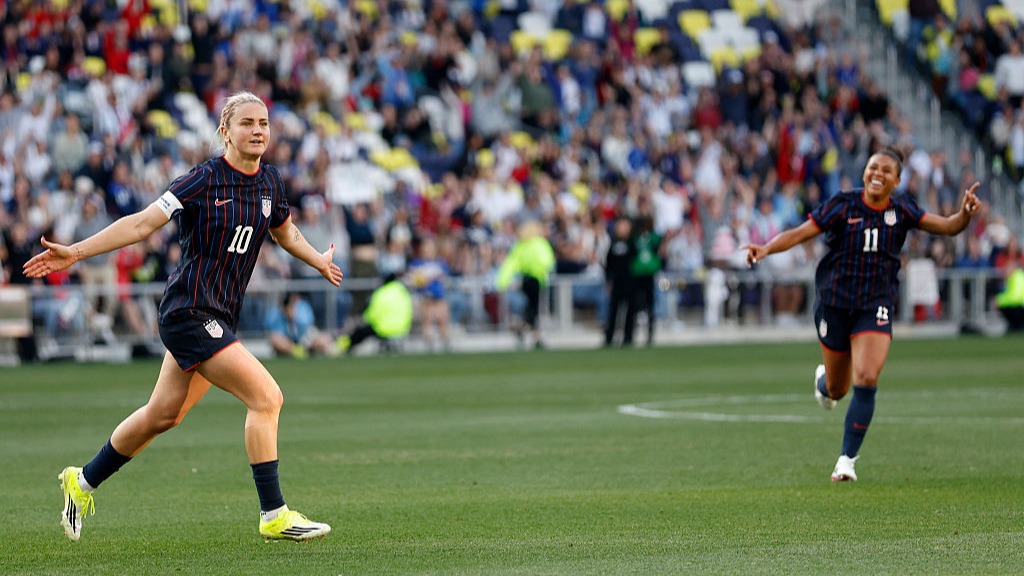 Lindsey Heaps lifts USWNT over Argentina post thumbnail