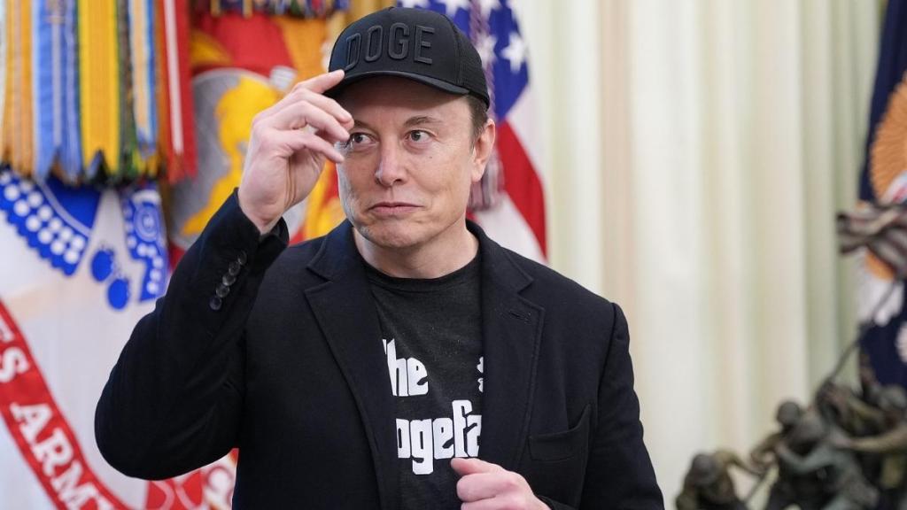 Space Lasers. Secret Election Data. Elon Musk's Ex Just Dropped the Most Unhinged Story of the Year