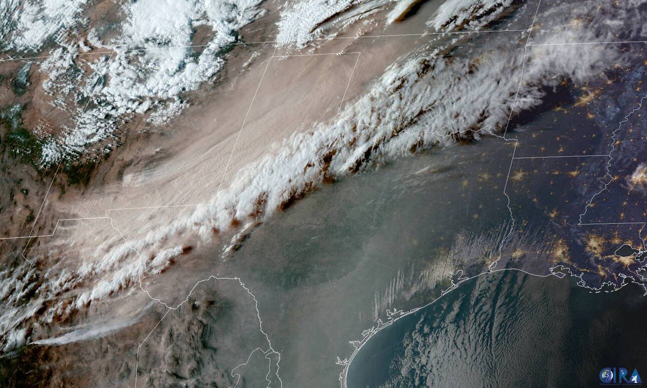 A blizzard and more tornadoes in the central U.S. as winter ends
