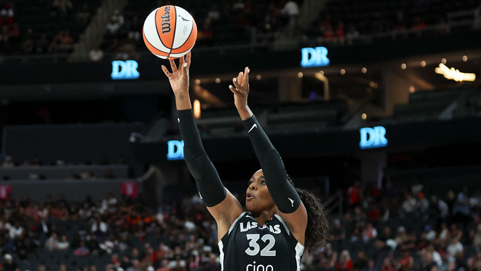 Las Vegas Aces battle for No. 2 playoff seed post thumbnail