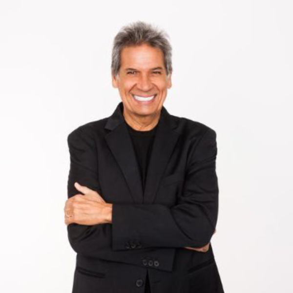 Bobby Collins : official promotional image