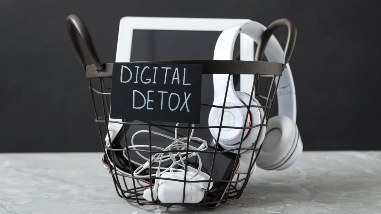 The Importance of Digital Detox: Reclaiming Your Life in a Hyper ...