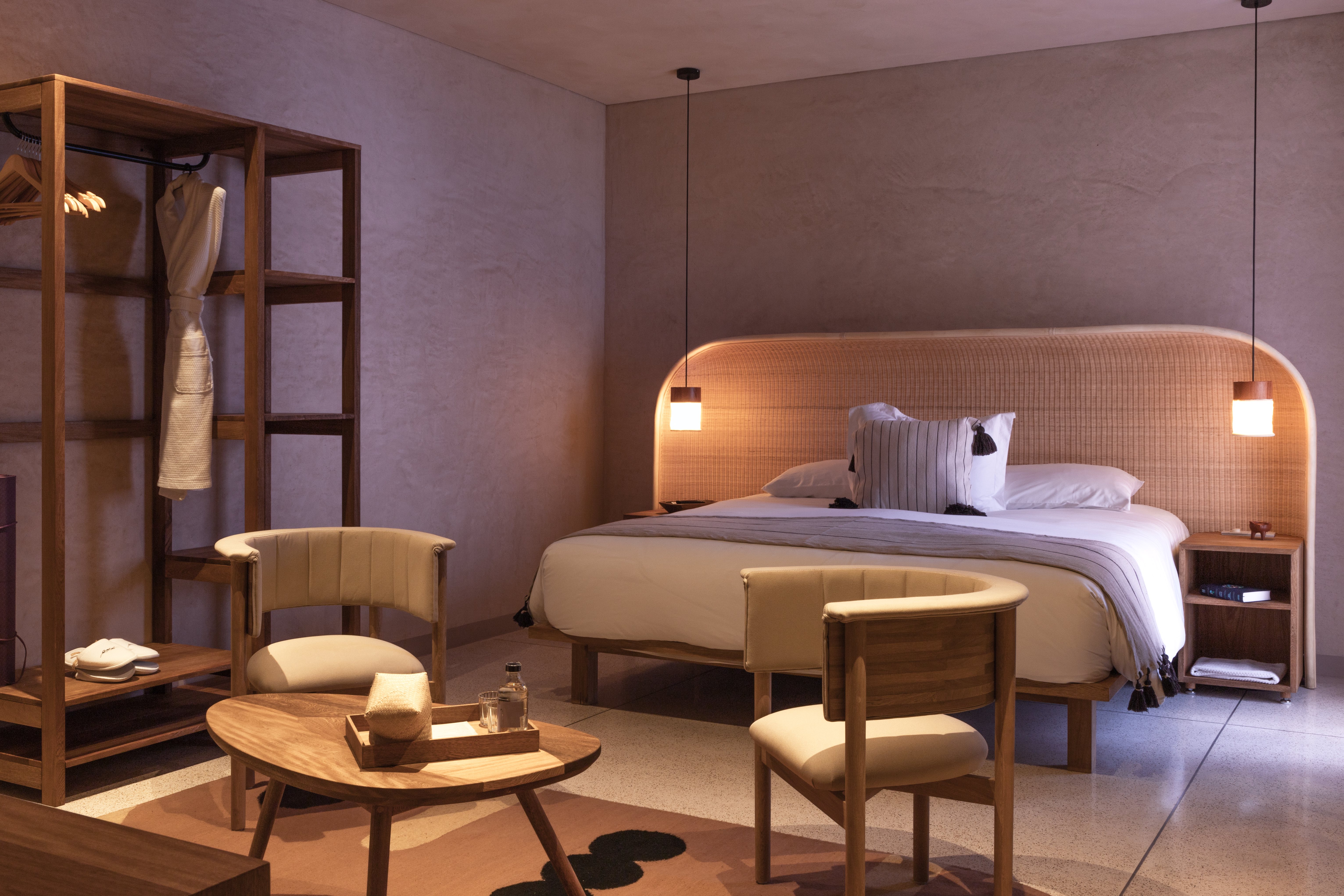 A spacious Casa Antonieta room with woven furnishings