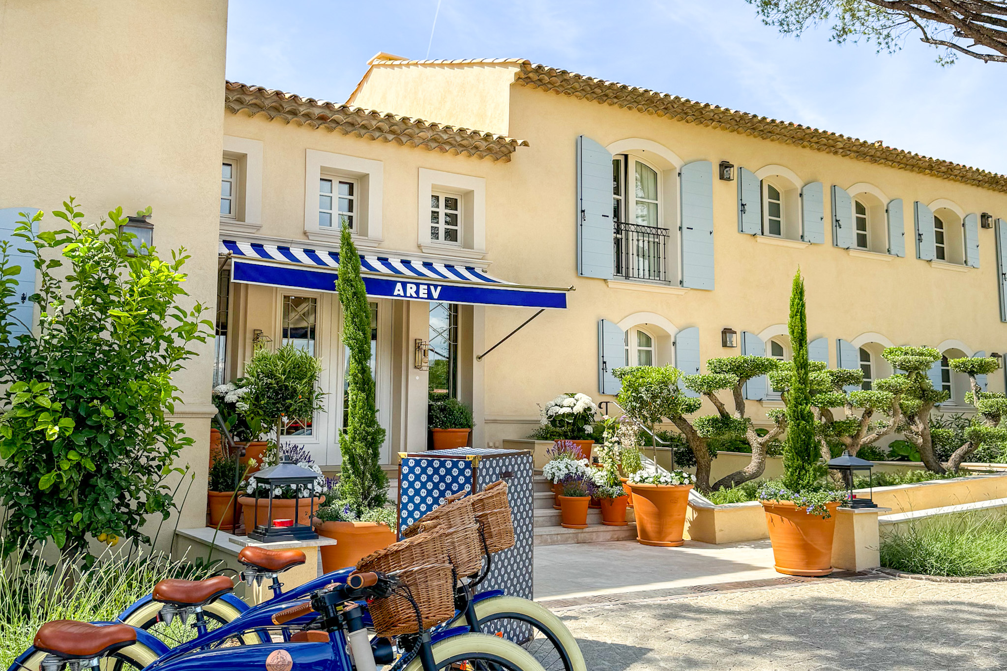 The property and setting at AREV St. Tropez