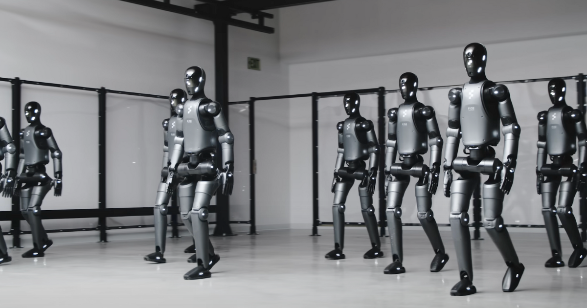 🤖 F.02 Walks Naturally Like a Human Now