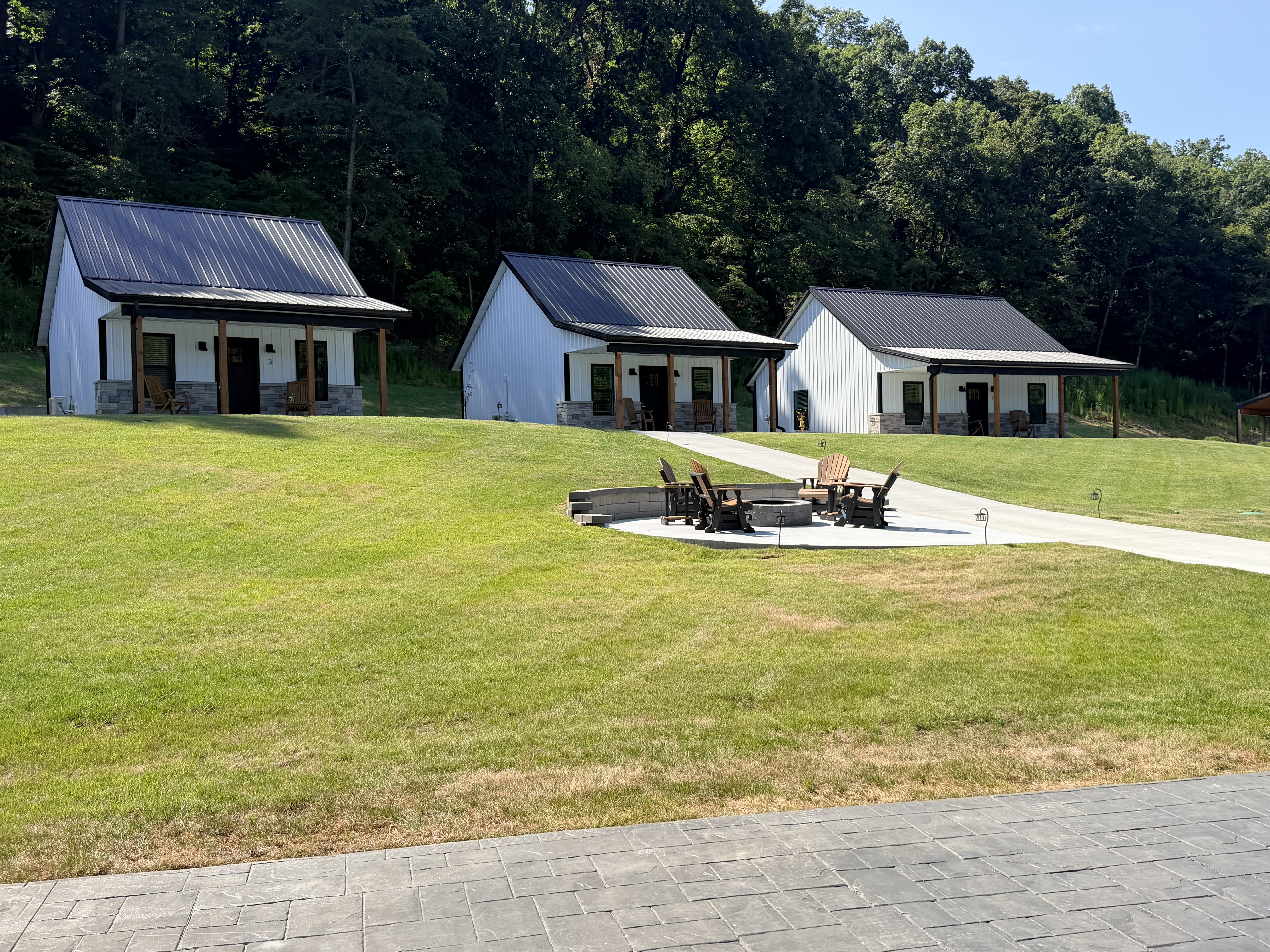 Romaine Valley cottages and firepit