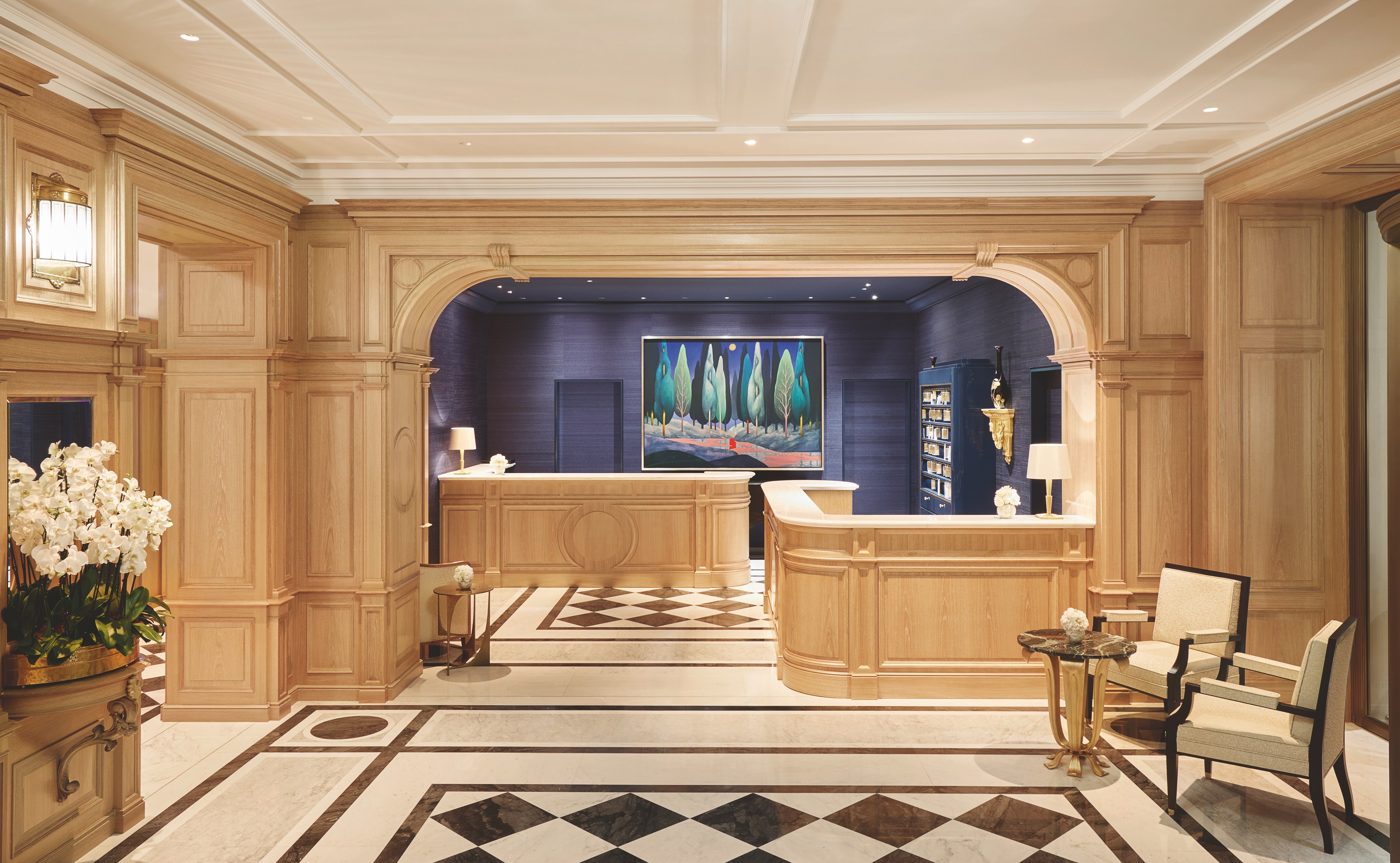 Elegant reception and marble floor at Baur au Lac