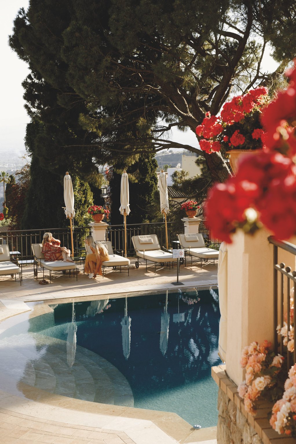 Garden-framed swimming pool at Grand Hotel Timeo