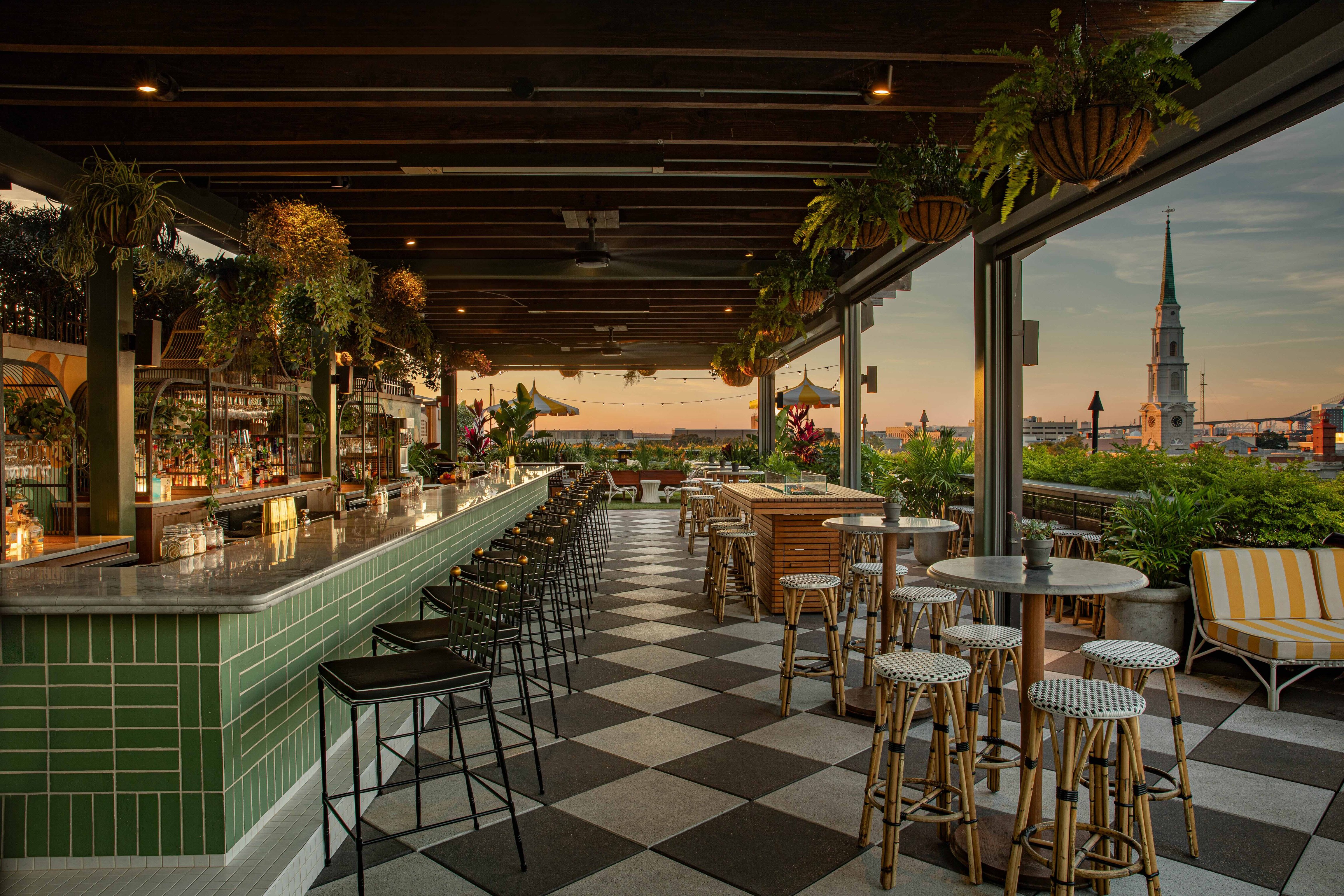 Hotels Above Par image