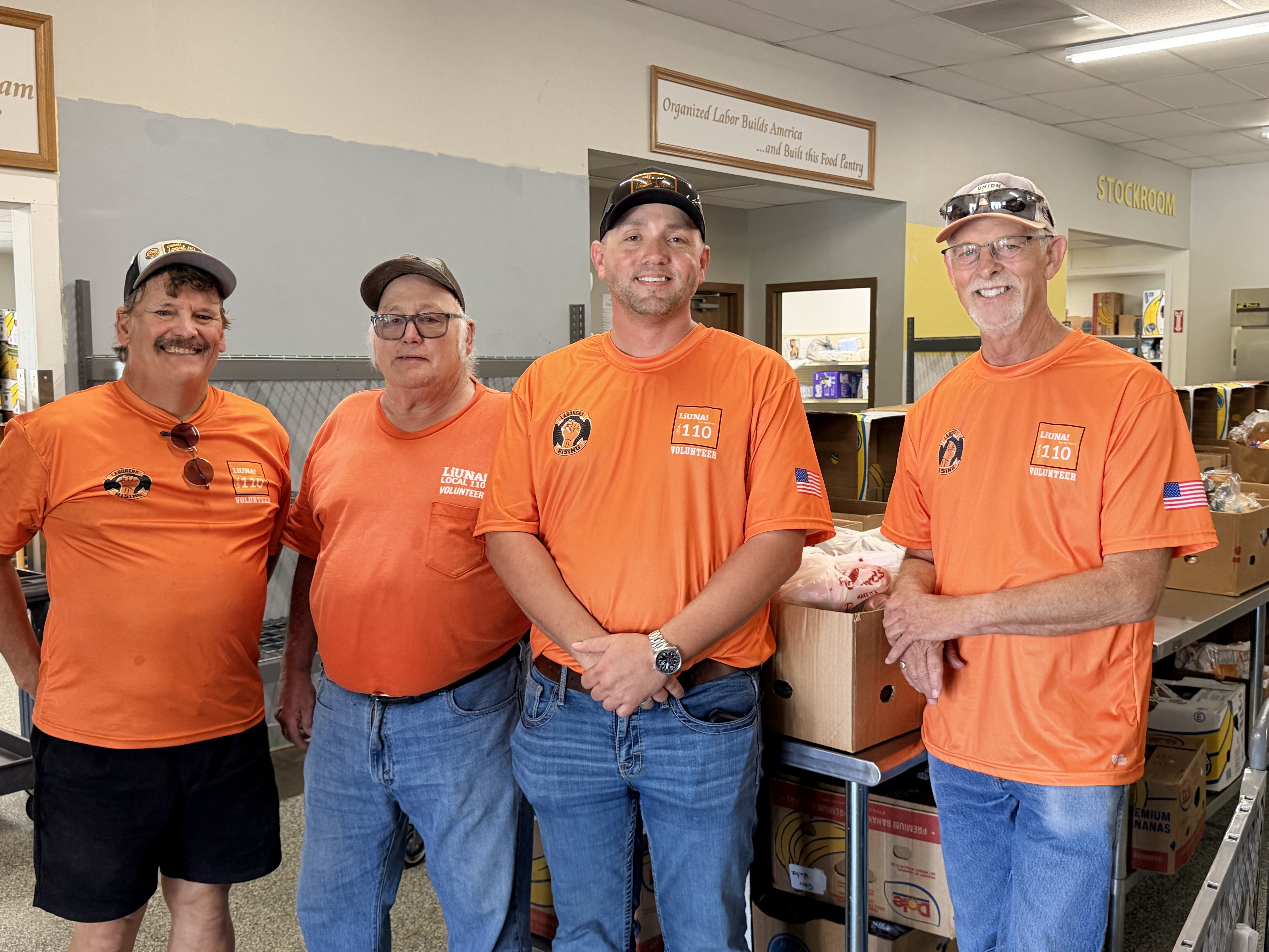 Laborers Local 110 volunteers at Gateway Food Pantry