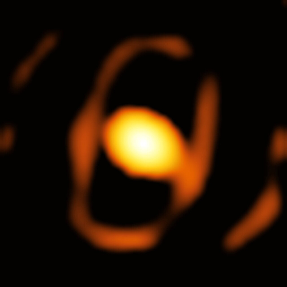A red supergiant that isn’t yellow
