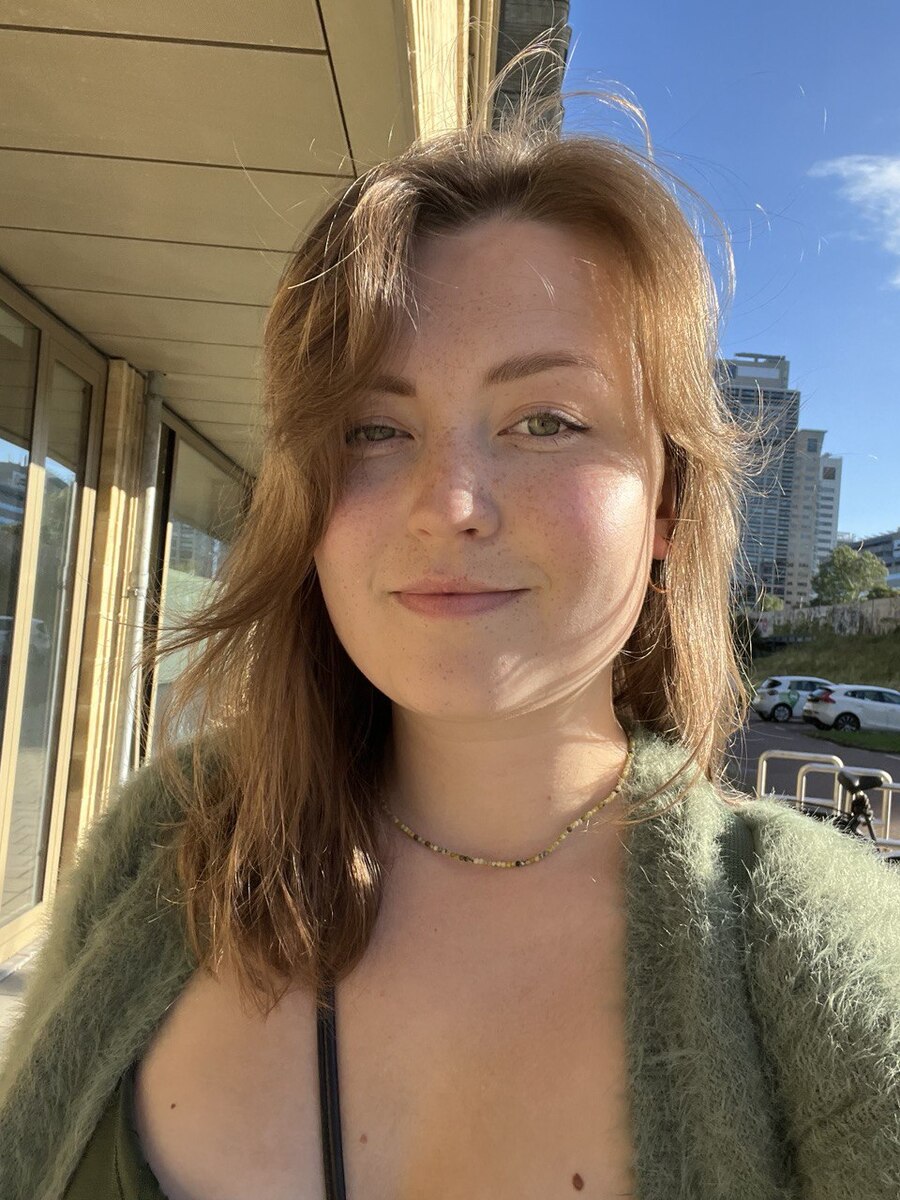 Julia from Maekersuite